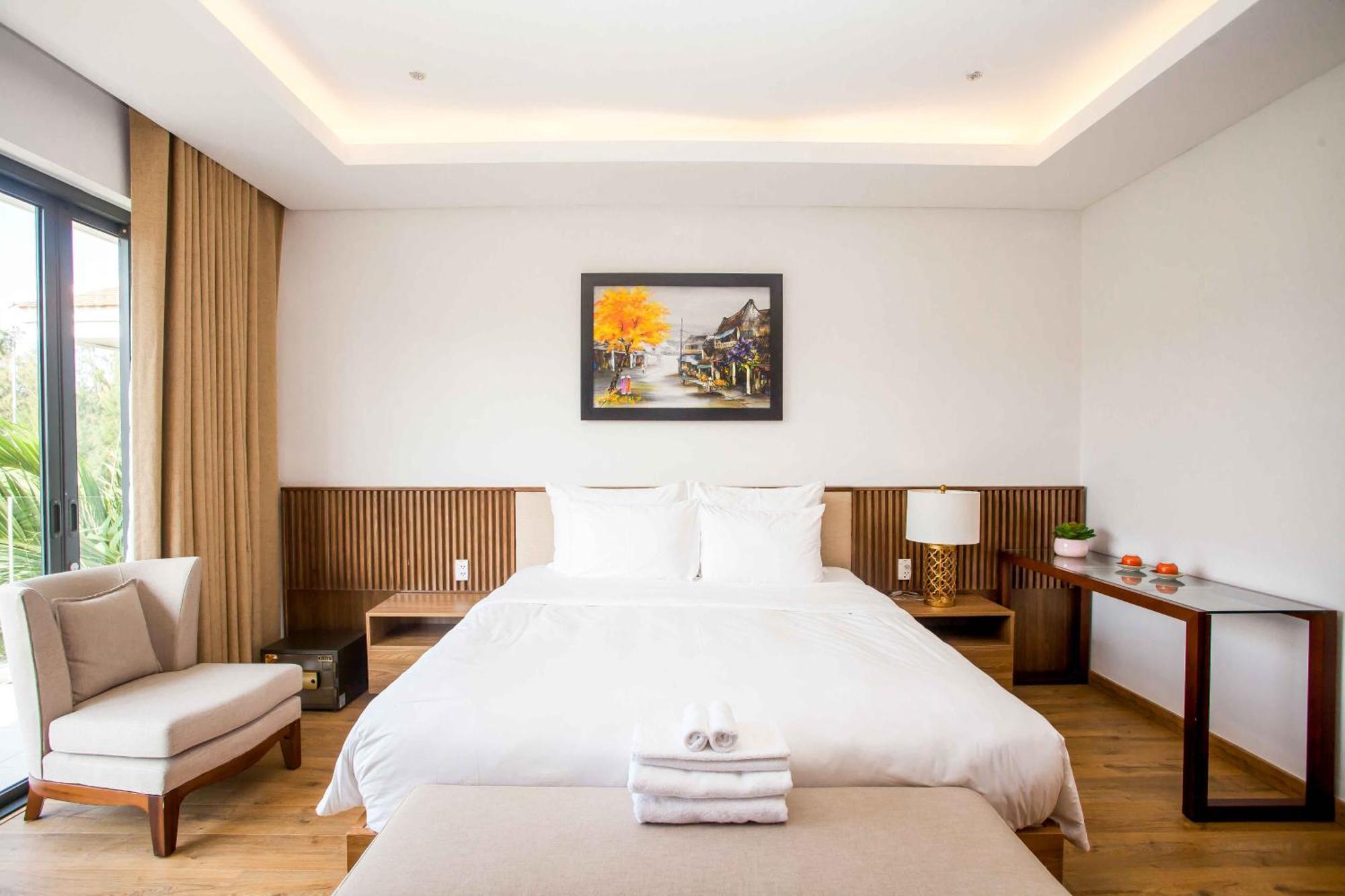 Deluxe Beach Villas By Danatrip Da Nang Room photo